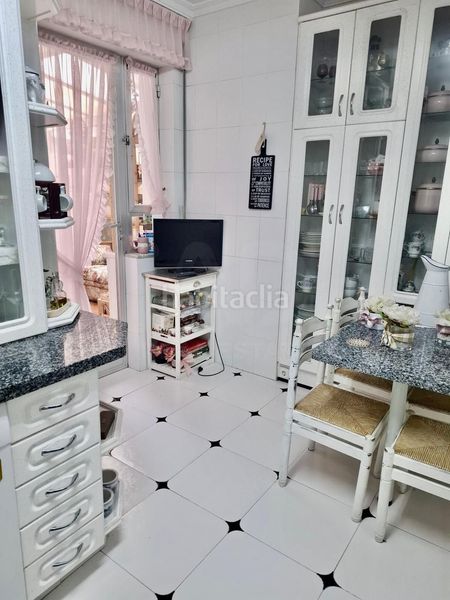 Foto ce10ca0b-4840-4106-91d6-dd18a7f07ea1. Pis amb calefacció a Bañeza (La)
