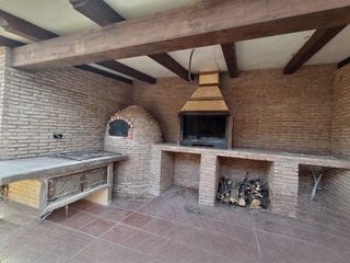 Casa aparellada a La Tova