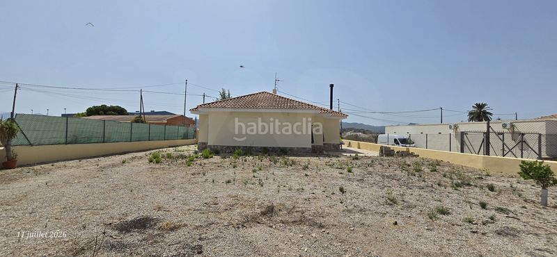Foto a03c2b8c-771b-47f2-9d73-111a028800a6. Masia a Abanilla