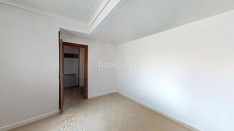 Foto 499e39fe-4bce-4ef3-a885-3e8b60b4854c. Pis amb calefacció a La Bozada - Parque Delicias Zaragoza