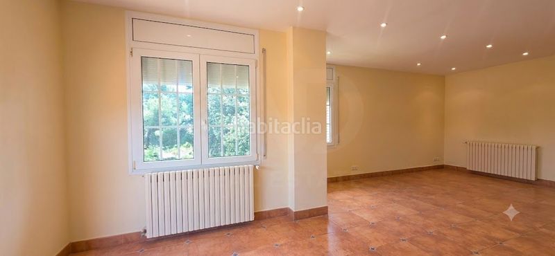 Foto d95715ae-ee08-410b-9af1-856c2292cdc1. Casa en Olèrdola