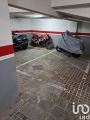 Autoparkplatz in El Poble Sec - Parc de Montjuïc