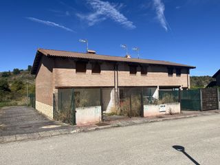 Casa aparellada a Merindad de Río Ubierna