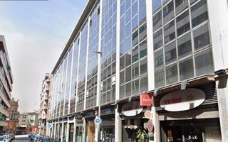 Local Comercial en Centre - Passeig i Rodalies