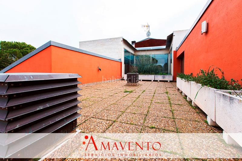 Foto 4a3bb35f-4628-445c-a611-6e7f446b60a8. Casa amb calefacció aparcament piscina a Miguelturra