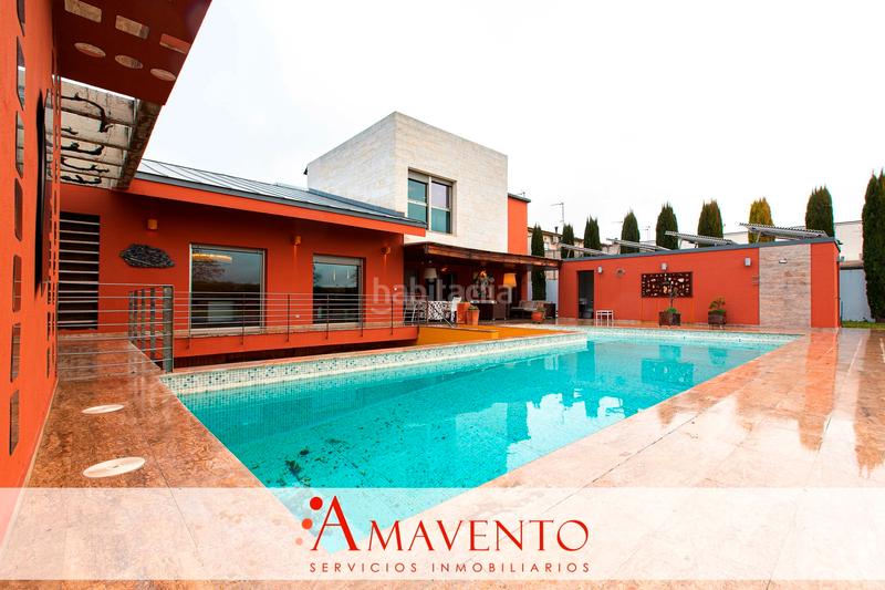 Foto b30d26b2-23be-4e35-ab15-6736904478dd. Casa amb calefacció aparcament piscina a Miguelturra