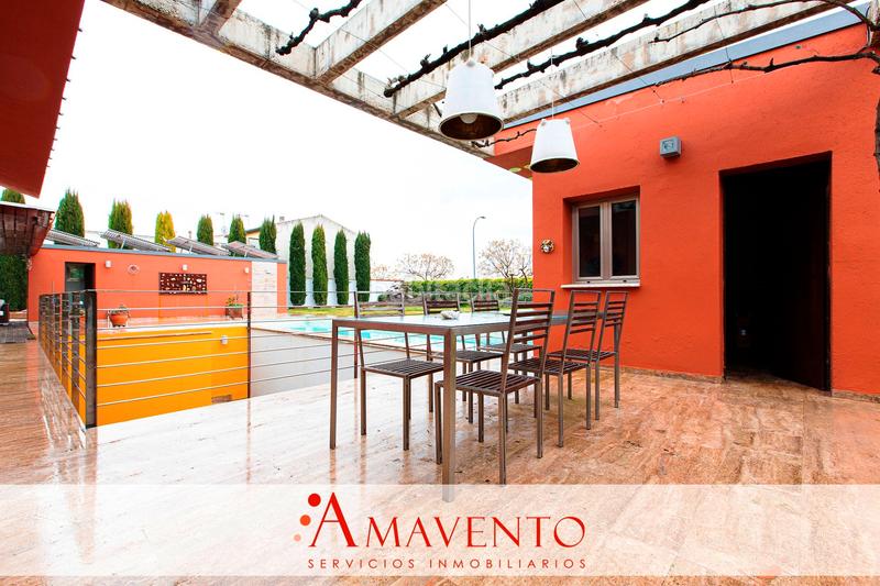 Foto ee84b9ec-3770-4986-93f9-0bfc69e54143. Casa amb calefacció aparcament piscina a Miguelturra