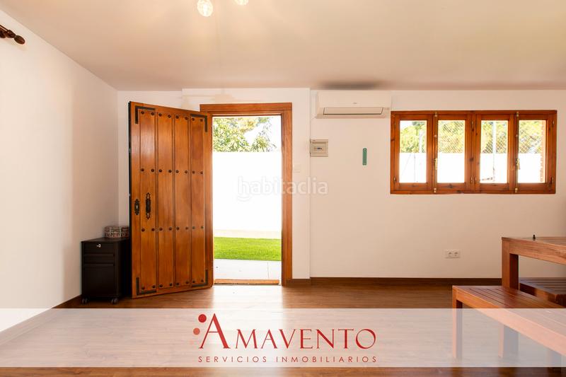 Foto 0f9c4f15-9c9e-49a4-b1dc-d2a48e87efe2. Casa amb calefacció aparcament piscina a Berrocales de Jarama Paracuellos de Jarama