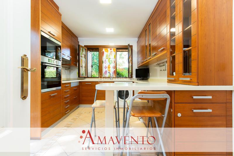 Foto b522c2e6-6289-45a1-a70b-3f2e4e6aa3fe. Casa amb calefacció aparcament piscina a Berrocales de Jarama Paracuellos de Jarama