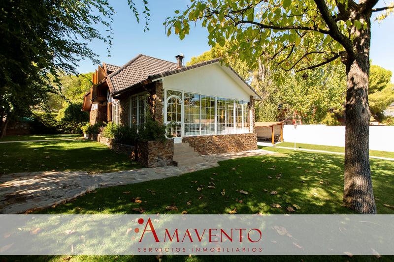 Foto e580e28b-b03d-457a-b46e-225b32b1ff15. Casa amb calefacció aparcament piscina a Berrocales de Jarama Paracuellos de Jarama