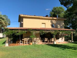 Chalet en San Martín de Valdeiglesias. Chalet en san ramón con 300.000 m2 de rústico