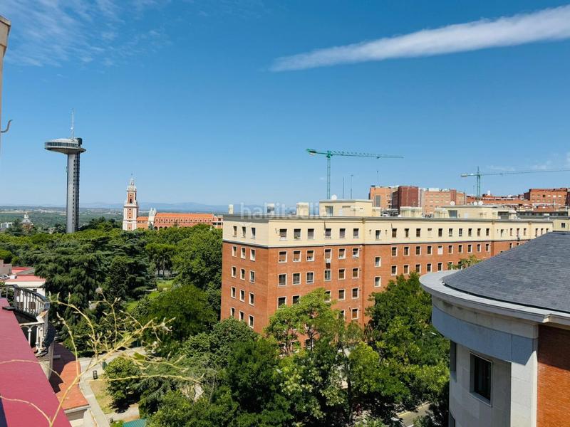 Foto 5d1f50e1-c62f-49cc-b432-825769620db5. Alquiler ático espectacular ático con dos terrazas y vistas panorámicas en la calle isaac peral en Madrid