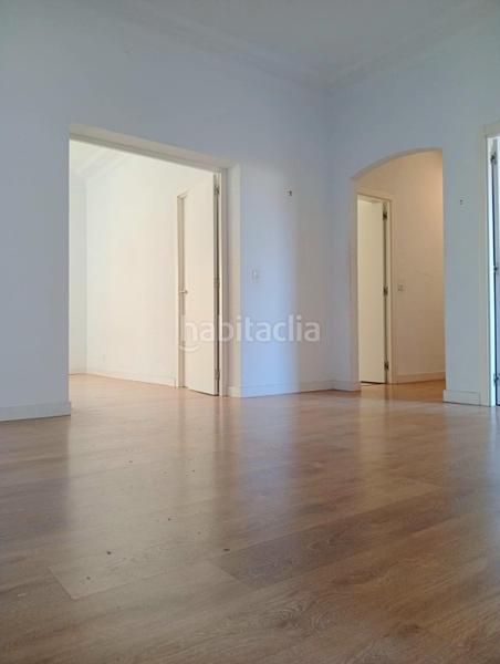 Foto ff17b3da-73aa-45f3-917d-fc3071f9d1cb. Alquiler ático espectacular ático con dos terrazas y vistas panorámicas en la calle isaac peral en Madrid