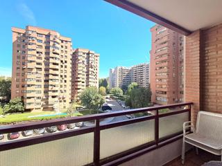 Appartement à La Paz. Precioso piso exterior con terraza y plaza de garaje en la zona