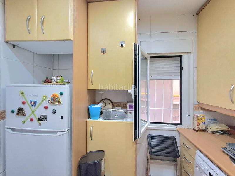 Foto 4b8d67fd-a999-46f4-82d6-a6a600614c50. Flat with heating in Media Legua Madrid