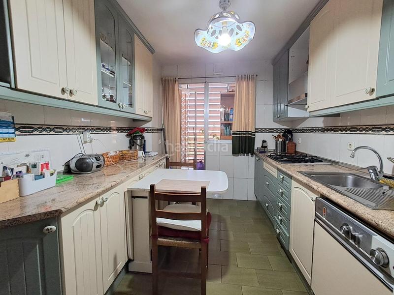 Foto 0d425c01-10de-47b8-b106-0ddb4920abb4. Pis amb calefacció aparcament piscina a Costillares Madrid