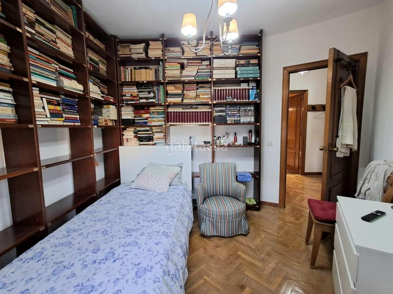 Foto a8538111-51d1-4f7b-b293-20cd597131a6. Pis amb calefacció aparcament piscina a Costillares Madrid