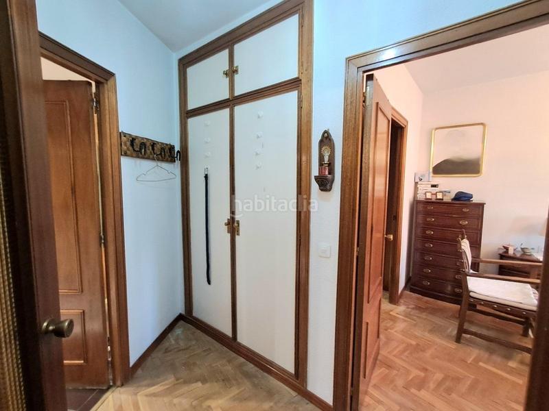 Foto d7052deb-5cdb-41bc-8cb9-e91baade2035. Pis amb calefacció aparcament piscina a Costillares Madrid