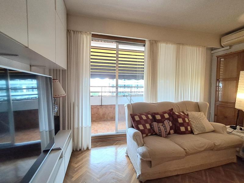 Foto d89cf3a6-939c-48eb-ab17-5cd6f7b6cc29. Pis amb calefacció aparcament piscina a Costillares Madrid