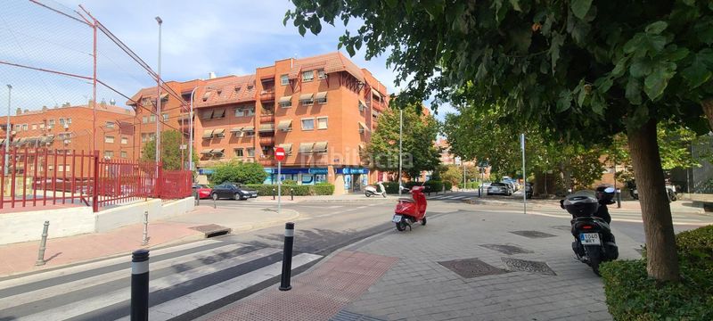 Foto e4c49f8d-7a52-4384-a171-d1ab232d976f. Local comercial a Timón Madrid