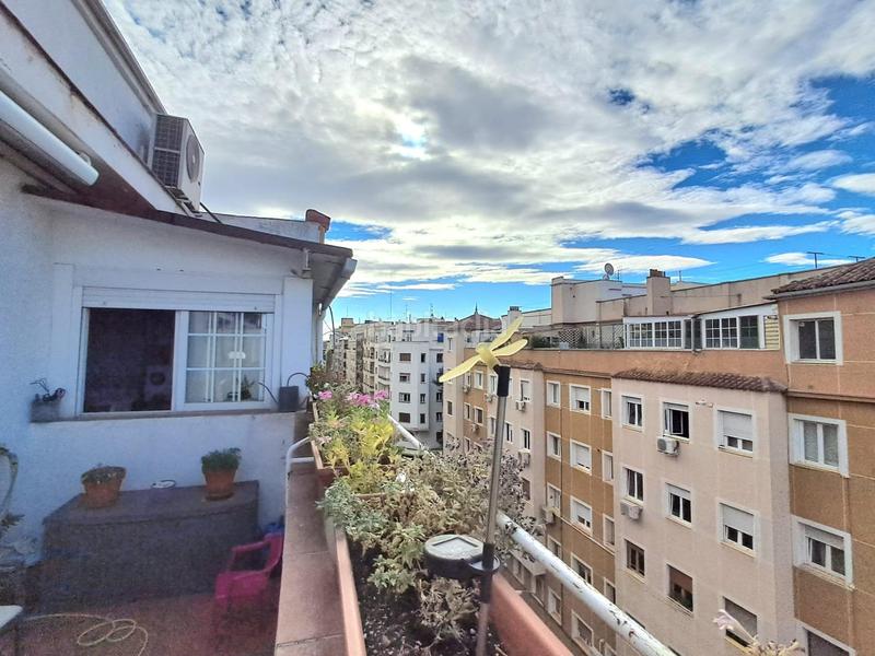 Foto e287bceb-90d2-44b2-be42-e71451f976da. Ático atico exterior con terraza de ensueño en finca representativa en Madrid