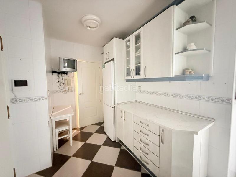 Foto 1f8a1d66-c235-4607-baf3-777f9720b1a2. Pis amb calefacció a Casco Antiguo Majadahonda