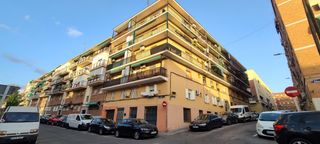 Pis a Numancia. Venta de la nuda propiedad en zona numancia .  pago aplazado