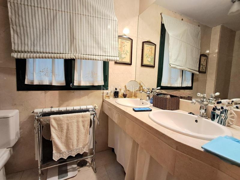 Foto a1d8e8cb-28c5-42ca-b48a-ace32e621e89. Flat with heating parking pool in Pacífico Madrid