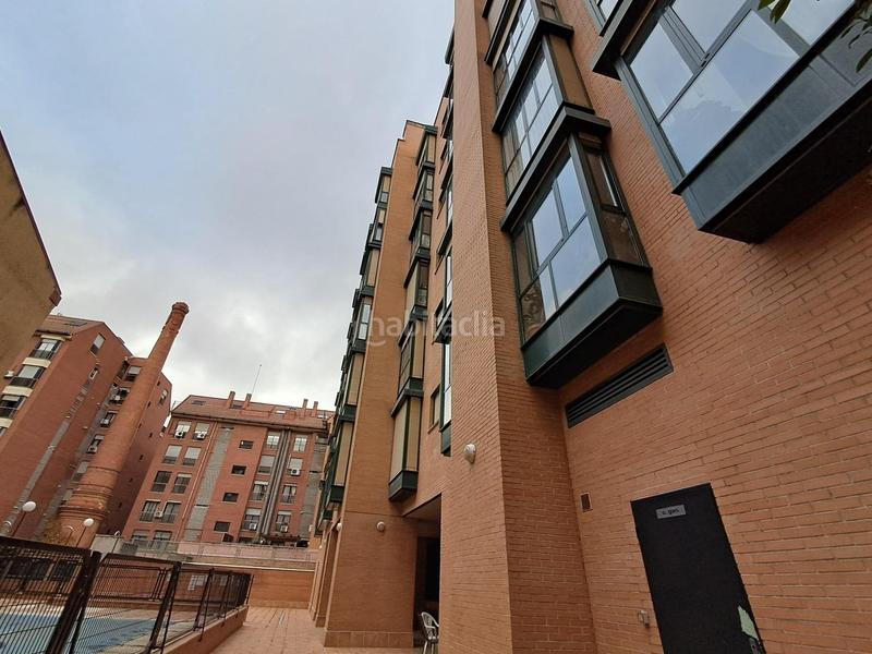 Foto f5b1470b-1385-4ead-931e-b3040de639b2. Flat with heating parking pool in Pacífico Madrid