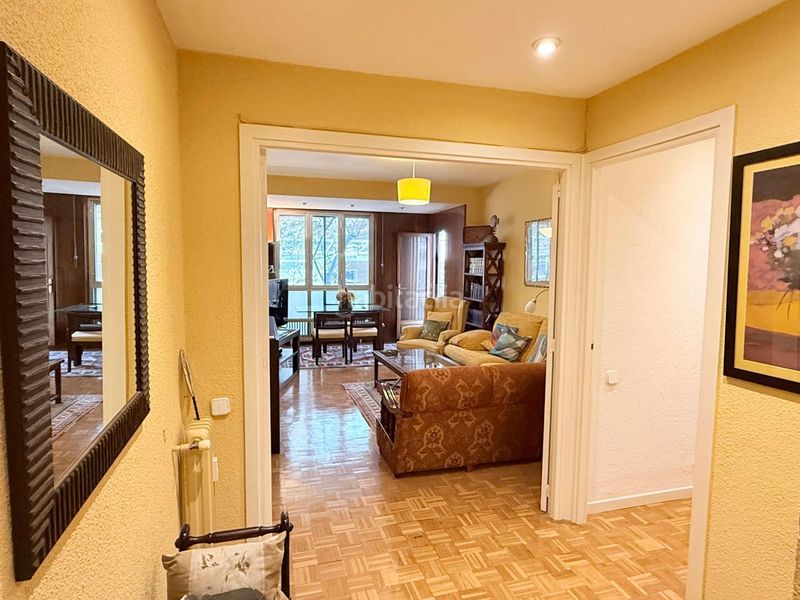 Foto bb998d3d-9c74-46b2-80cd-94055420483b. Apartament amb aparcament a Prosperidad Madrid