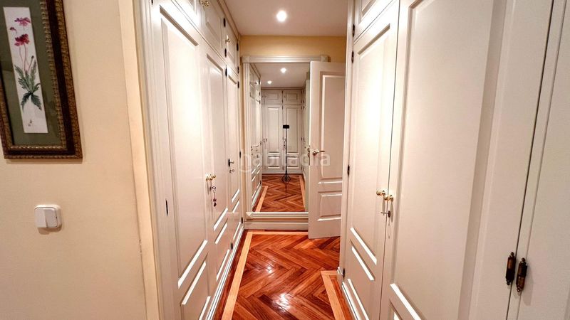 Foto a59a6d01-fcfb-4bd0-b9c4-238cb9a81a37. Àtic a Goya Madrid