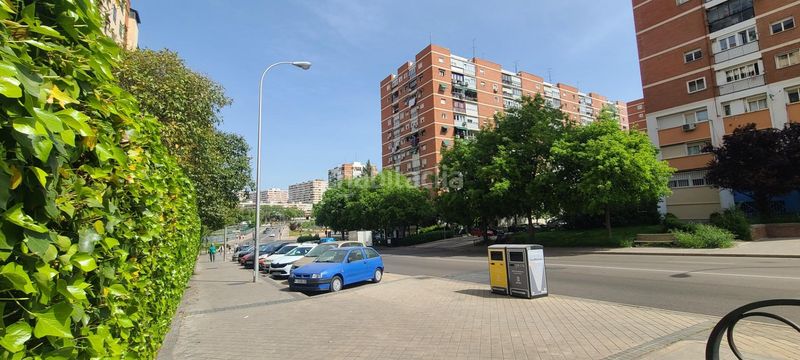 Foto 9787e7bb-f7ac-4fd2-aed3-8326df3ea892. Pis a Peñagrande Madrid