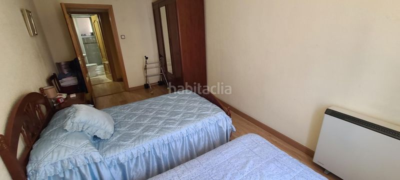 Foto 55b1d900-c2e3-4528-88e2-de84e1e305f3. Pis amb calefacció a Portazgo Madrid