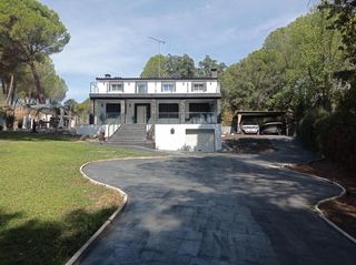 Chalet in San Martín de Valdeiglesias. Chalet en san ramón con 12.000 m2 de terreno