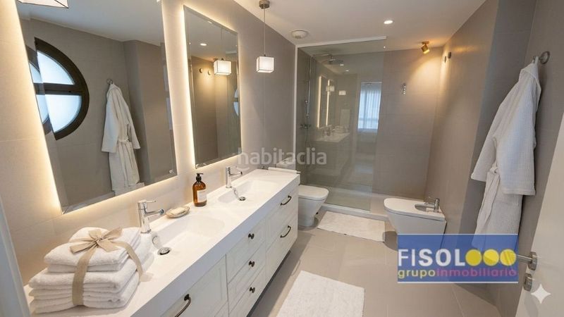 Foto 4273a76c-625f-42d2-a3a3-07797e74a538. Dúplex amb calefacció aparcament piscina a Aravaca Madrid