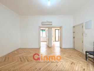 Etagenwohnung in Calle de Donoso Cortés