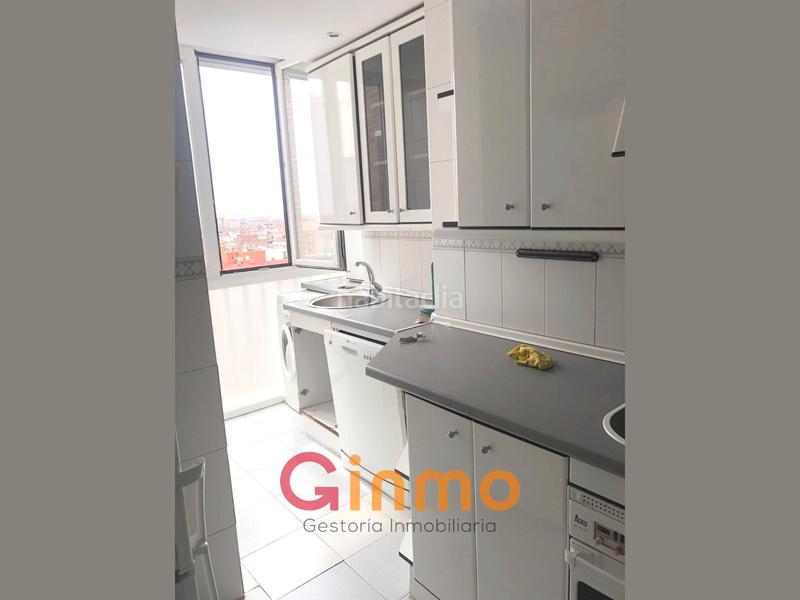 Foto 610afa3a-23f9-46d2-aaa4-0b92e36a823c. Rent penthouse with heating parking in Quintana Madrid