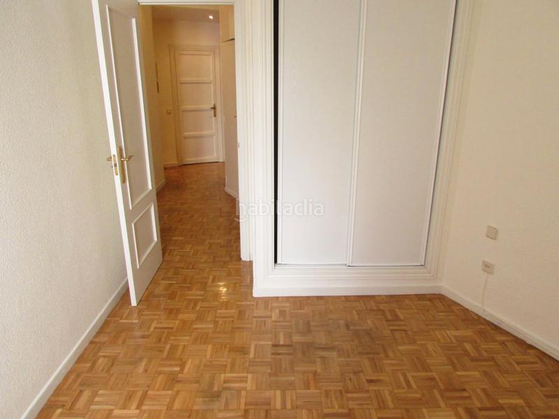 Foto 9acec4a3-2c70-436b-88d3-a1dcfa385a74. Rent flat in calle de maldonado 46 in Lista Madrid