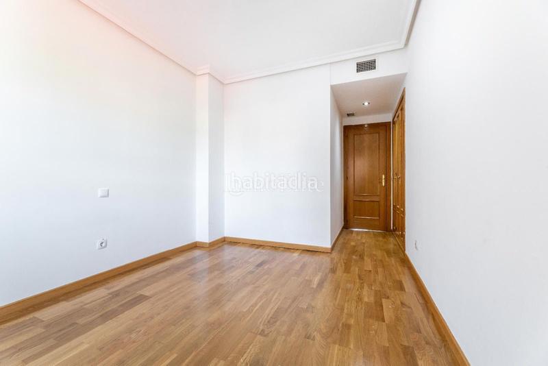 Foto 585e2175-b26b-44d5-af06-f0b22c9b501e. Piso precioso piso en la codiciada zona de somosaguas. en Pozuelo de Alarcón