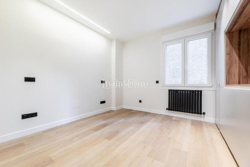 Foto 64267bbd-4b37-4ea0-a0ef-b24cd2388ad1. Etagenwohnung mit heizung in Trafalgar Madrid