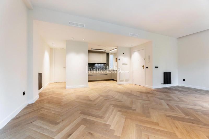 Foto b761cb3c-2904-4d15-a9b2-81afe0eb704a. Etagenwohnung mit heizung in Trafalgar Madrid