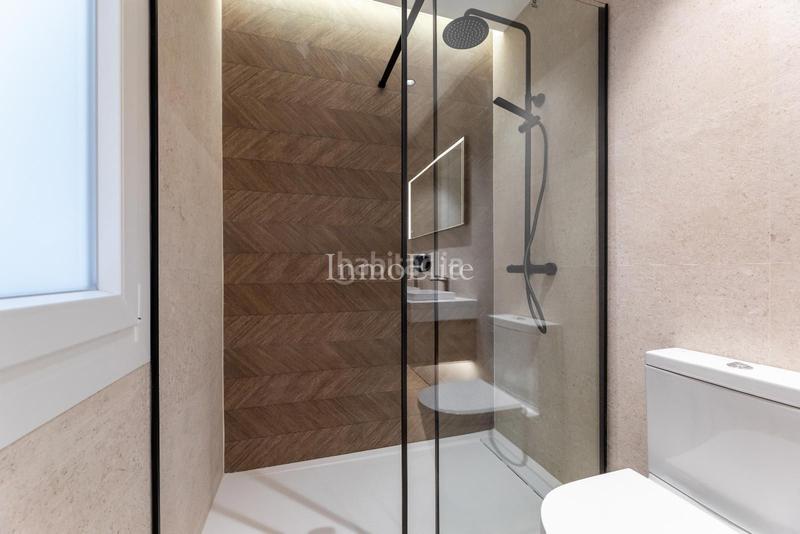 Foto d35393ce-37ca-4ed9-a80e-61aee38522c5. Etagenwohnung mit heizung in Trafalgar Madrid