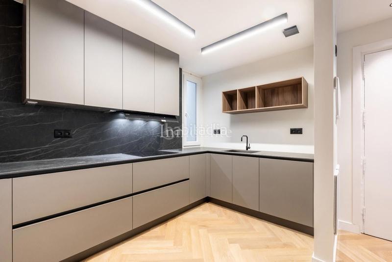 Foto d68090a9-a69a-4549-9628-0a5c9fcd6ac7. Etagenwohnung mit heizung in Trafalgar Madrid