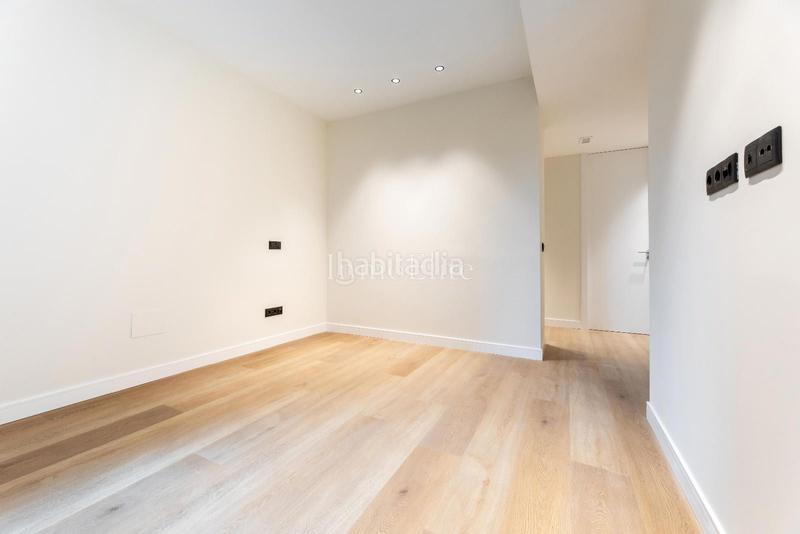 Foto f87d7f72-1406-43e0-a3c8-978bf3ca37d3. Etagenwohnung mit heizung in Trafalgar Madrid