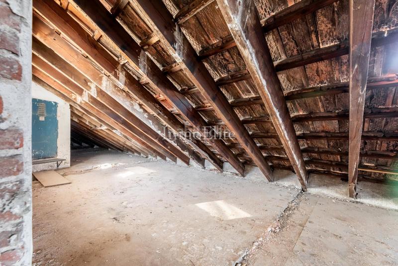 Foto 39ff3388-22f1-4eba-a8da-7a5e225d5956. Ático oportunidad para inversores en Trafalgar Madrid