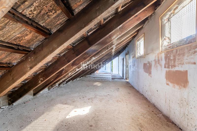 Foto b9d110cd-3605-4c1e-becb-8b8e90a96224. Ático oportunidad para inversores en Trafalgar Madrid