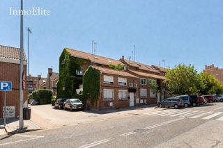 Casa adossada  Golondrina. Chalet adosado sin jard�n en aravaca