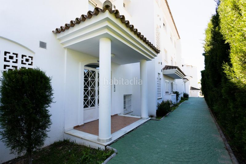 Foto 5b2d6a16-28cf-4cac-9b14-6490e5ee42a8. Pis amb aparcament piscina a Río Real Marbella