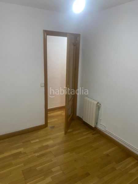 Foto 0394fc7a-c3c8-42a0-9d26-4fe4e57f8d19. Flat with heating in Opañel Madrid