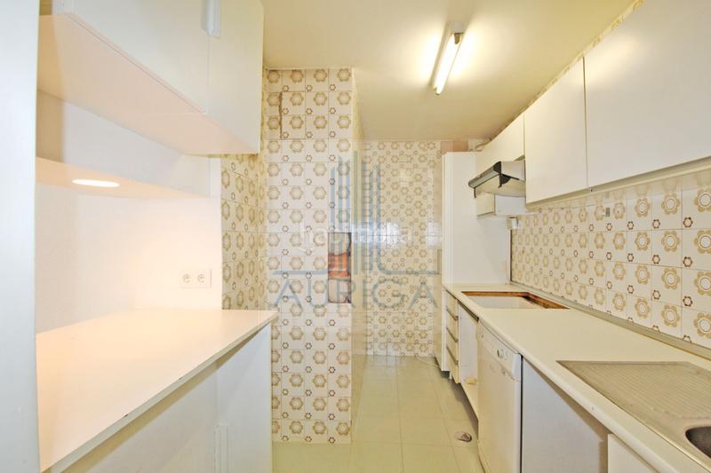 Foto 013cbf47-4735-4d15-84bf-fe0e4b3f1d1e. Piso en Castillejos-Cuzco Madrid